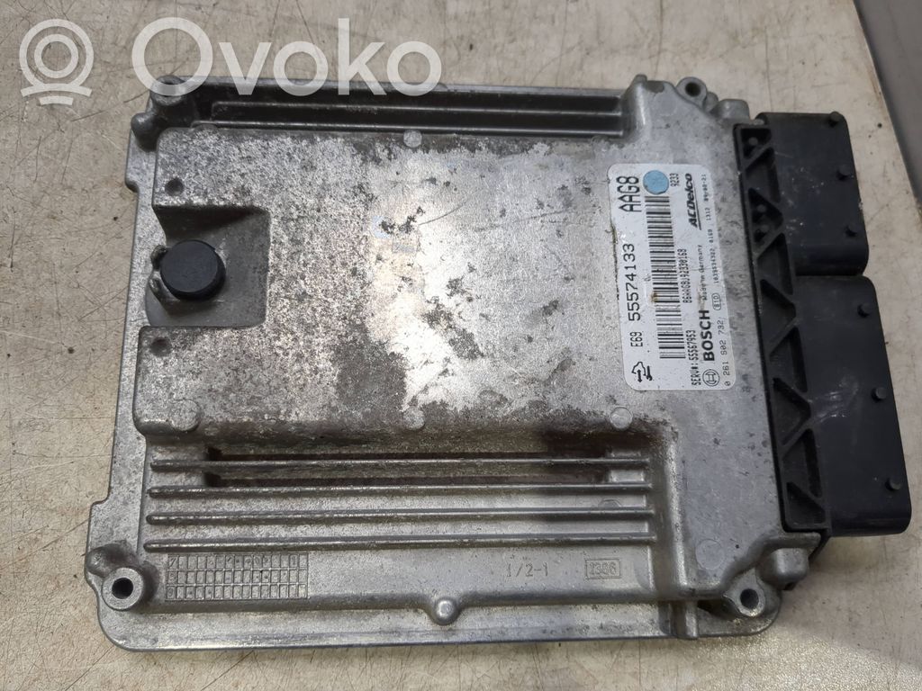 Opel Insignia A Engine control unit/module 