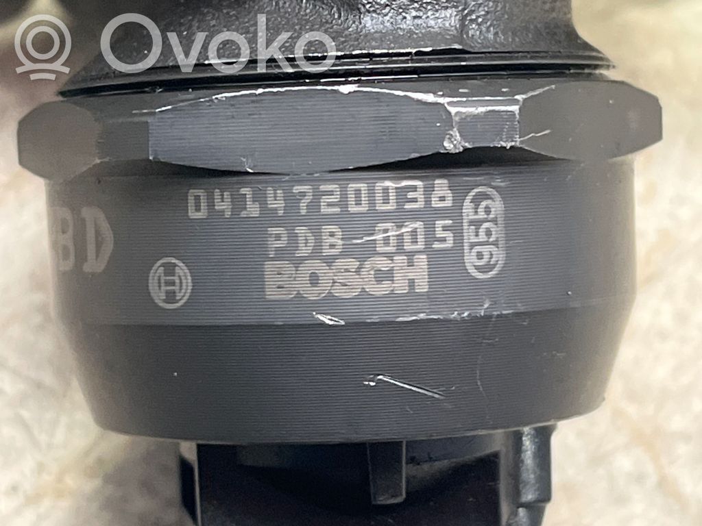 Volkswagen Golf IV Inyector de combustible 