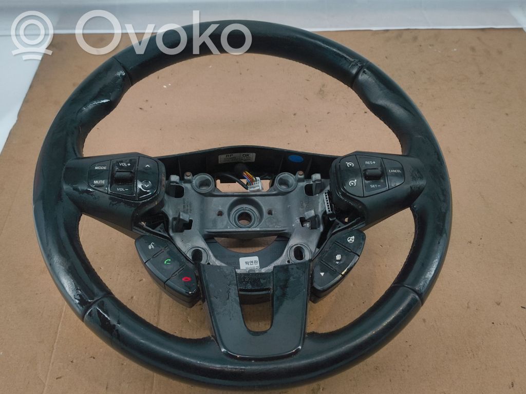 KIA Carens III Volant 