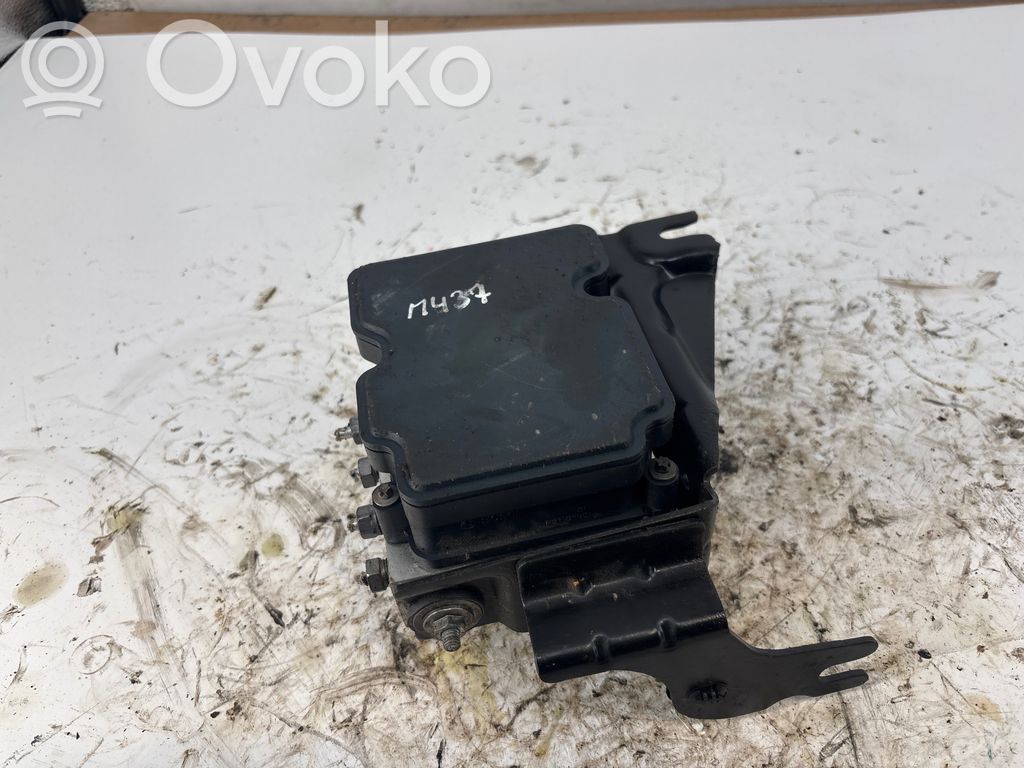 Renault Captur ABS bloks 