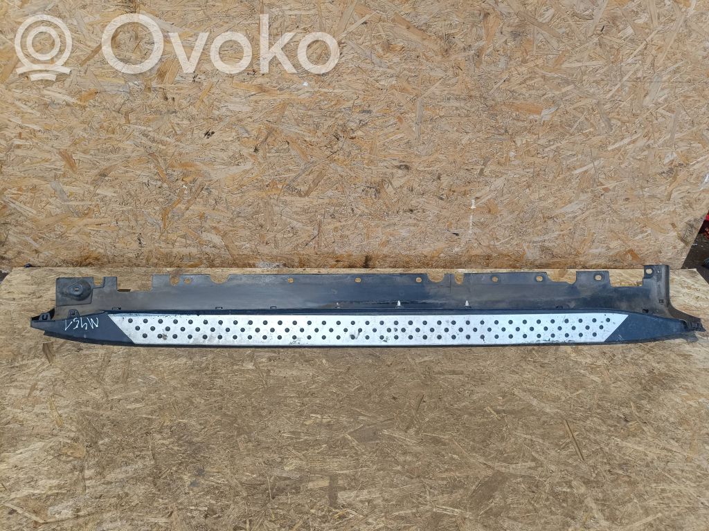 BMW X5 E70 Sill 