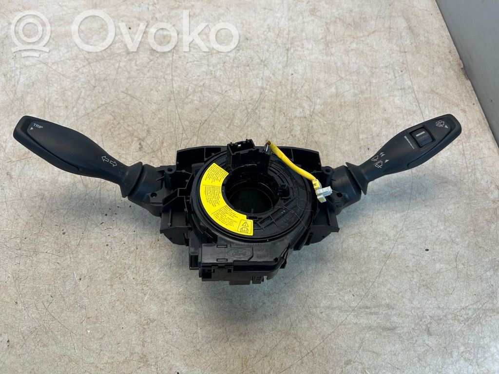Ford Fiesta Commodo, commande essuie-glace/phare 