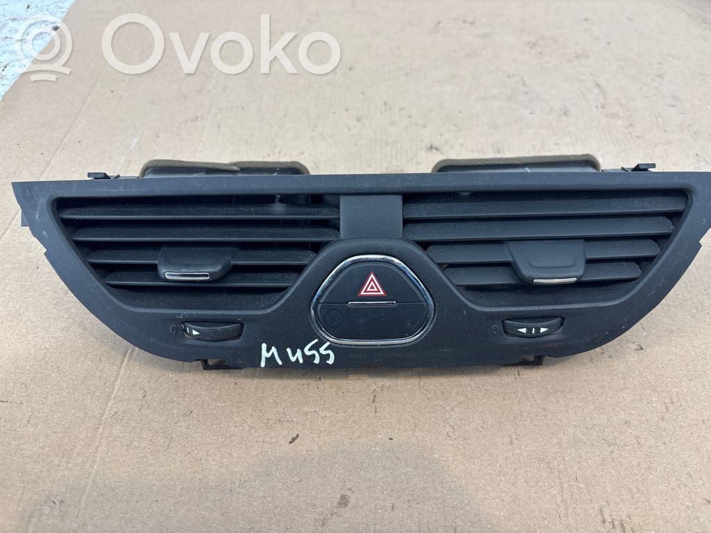 Opel Corsa E Dash center air vent grill 