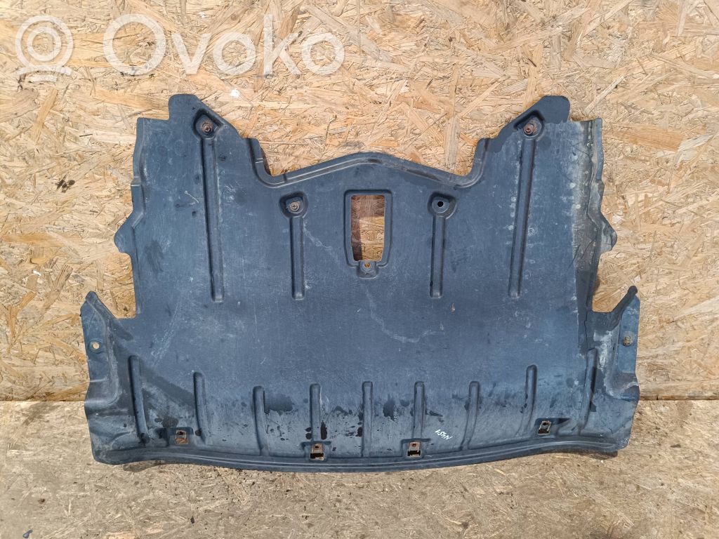 BMW X5 E70 Engine splash shield/under tray 