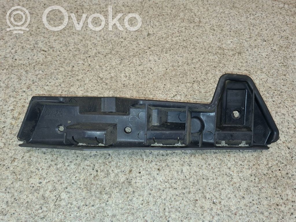 Renault Master III Front bumper mounting bracket 