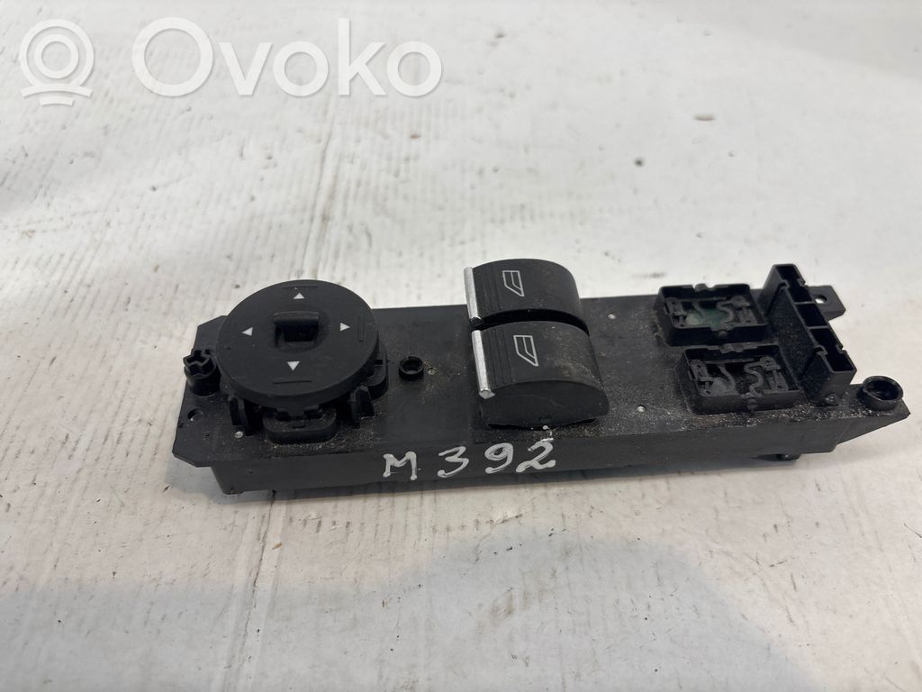 Ford Fiesta Electric window control switch 