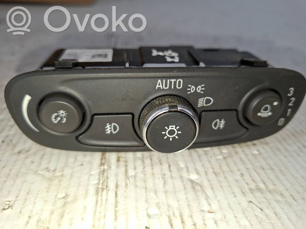 Opel Insignia B Interruptor de luz 