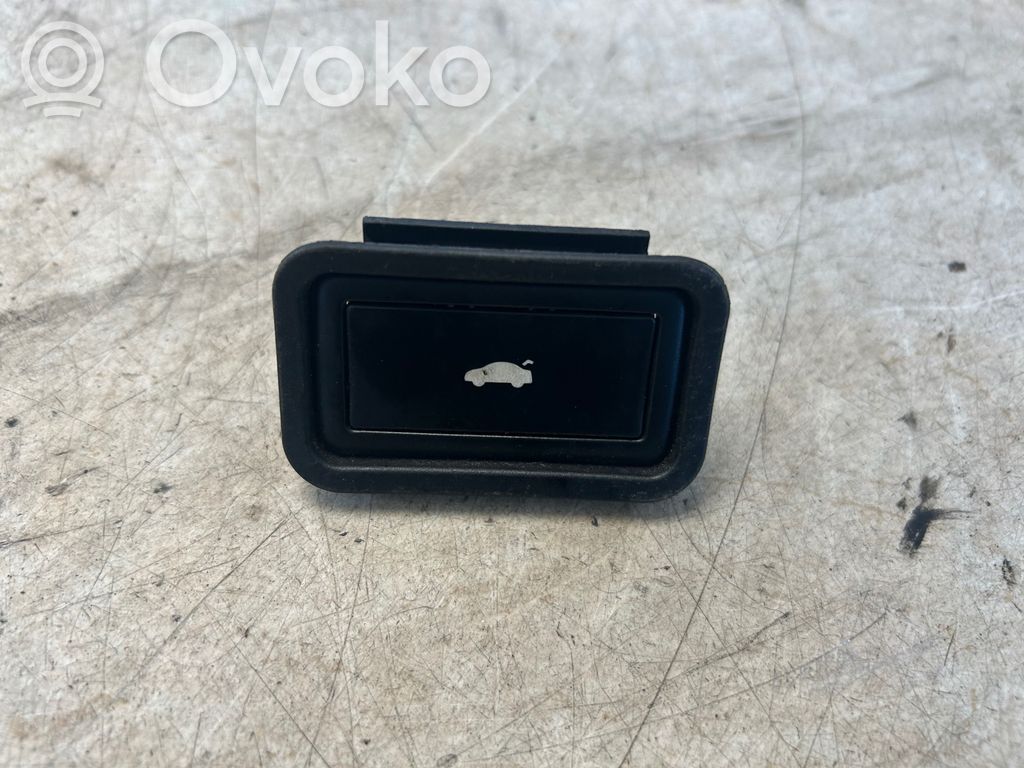 Audi A8 S8 D3 4E Tailgate/boot open switch button 