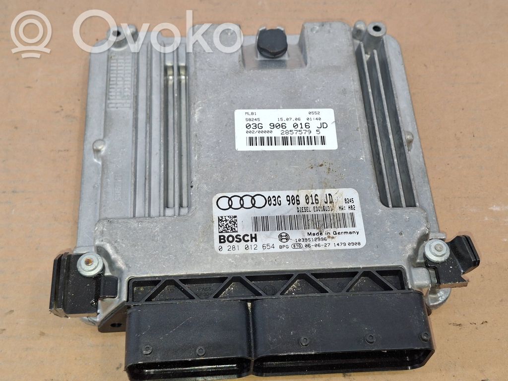 Audi A4 S4 B8 8K Engine control unit/module 