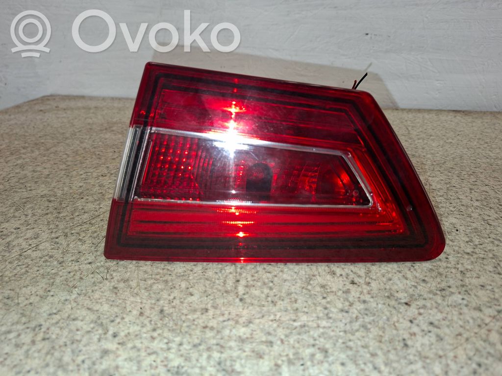 Renault Clio IV Takaluukun takavalot 