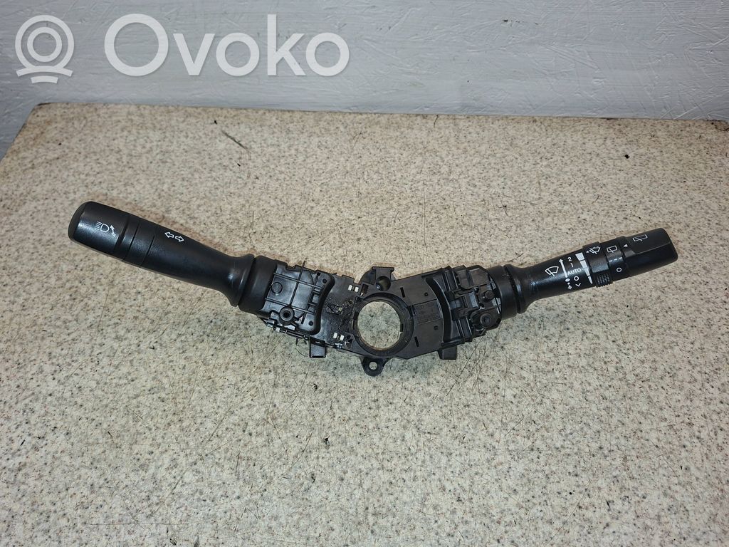 Hyundai i40 Interruptor/palanca de limpiador de luz de giro 