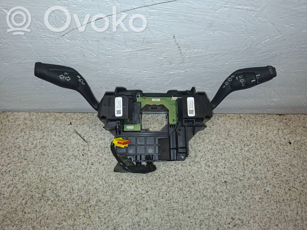 Ford Focus Interruptor/palanca de limpiador de luz de giro 