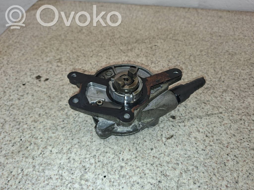 Mercedes-Benz R W251 Vacuum pump 