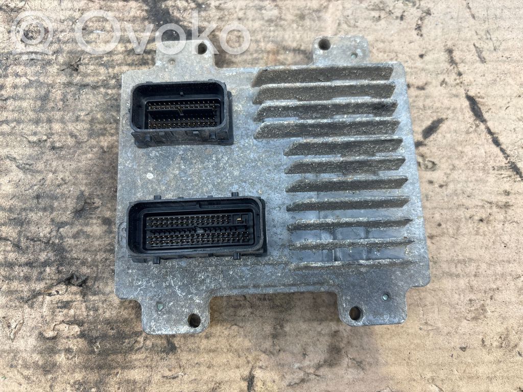 Opel Astra J Unidad de control/módulo del motor 