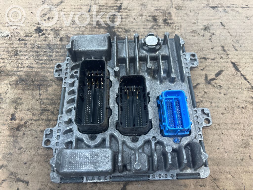 Opel Astra J Engine control unit/module 
