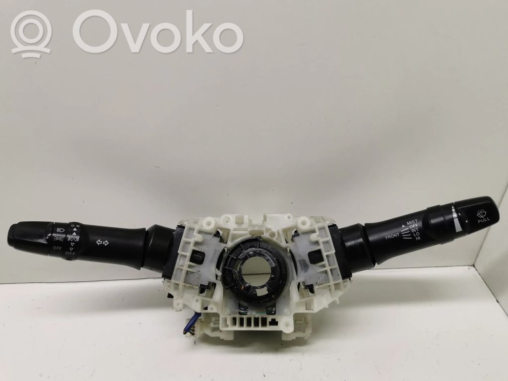 Mitsubishi Lancer X Commodo, commande essuie-glace/phare 