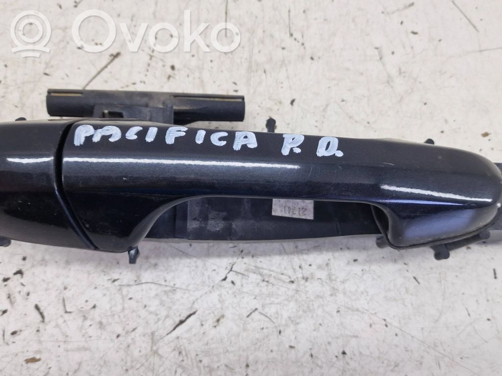 Chrysler Pacifica Manecilla externa puerta delantera 