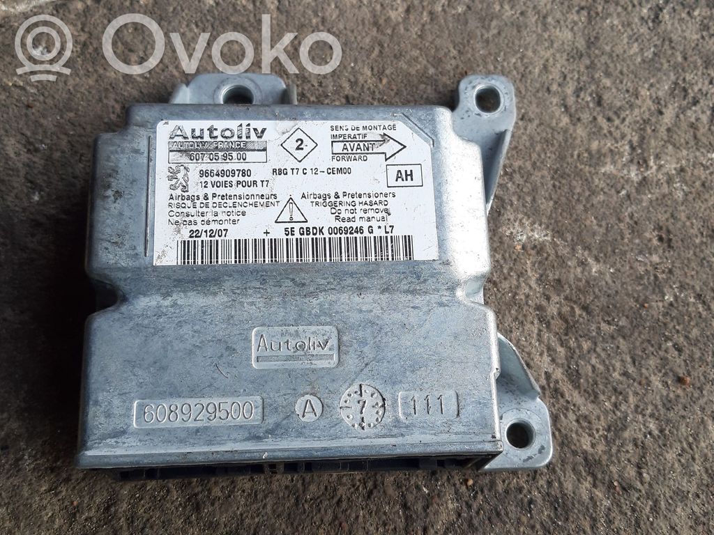 Peugeot 308 Airbag control unit/module 