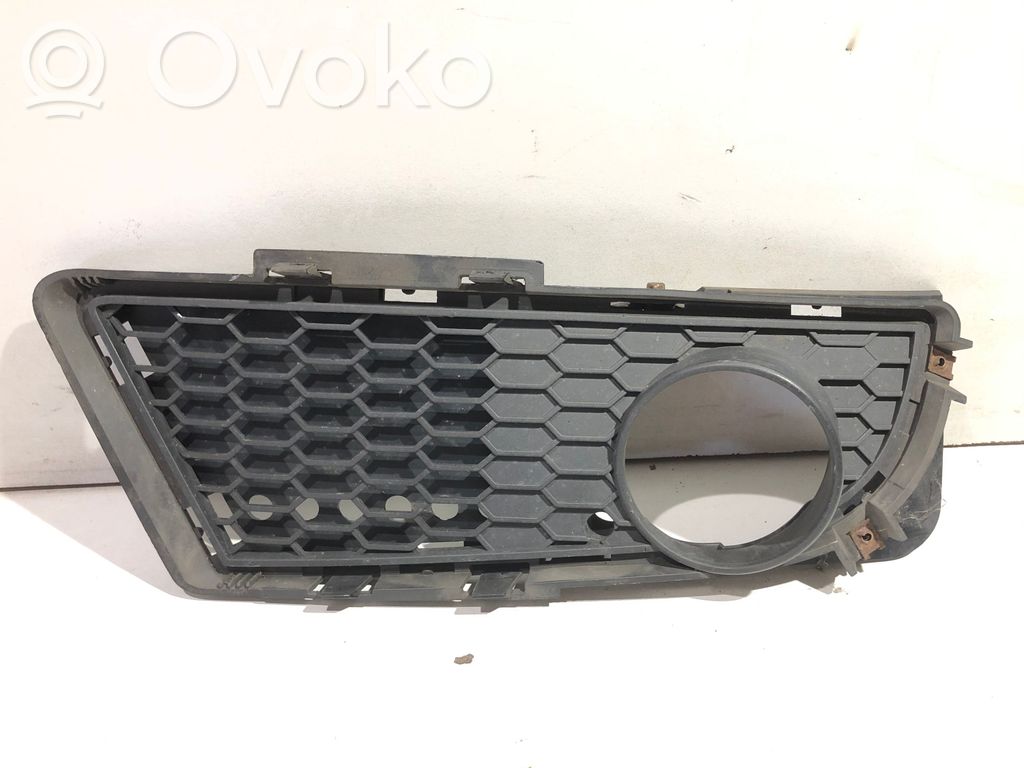 BMW 3 E90 E91 Etusumuvalon ritilä 