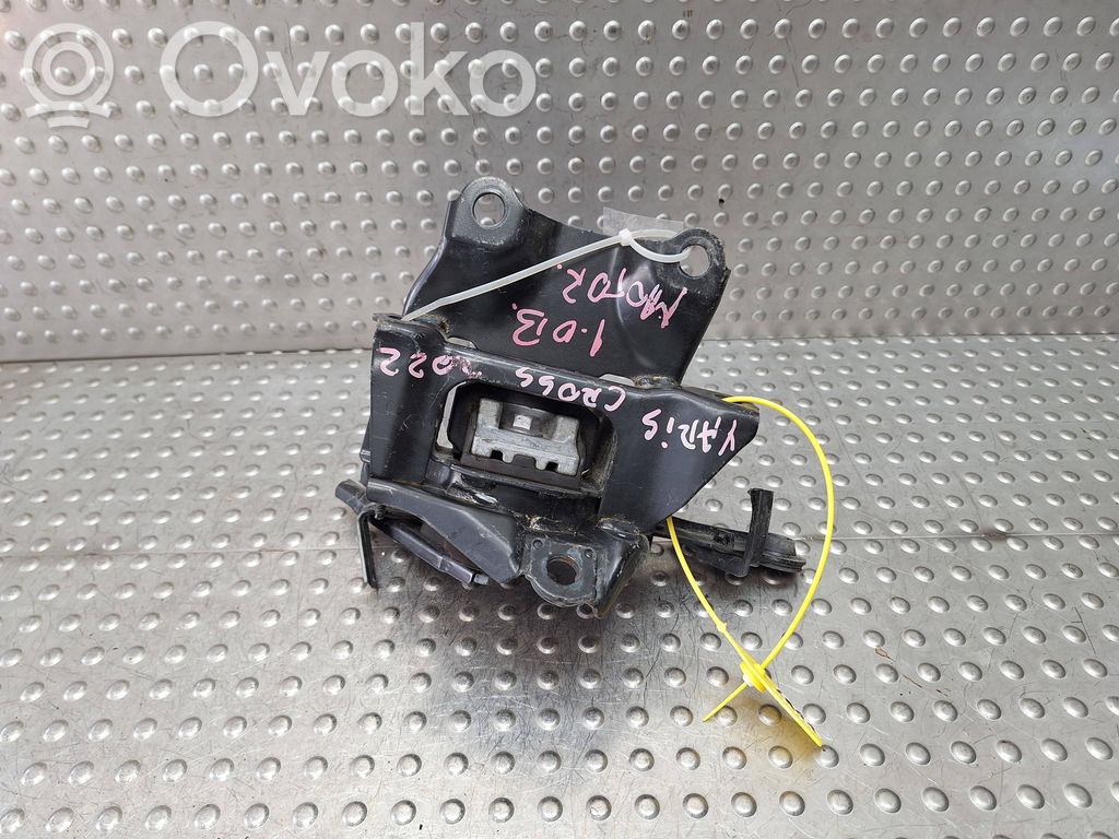 Toyota Yaris XP210 Gearbox mounting bracket 