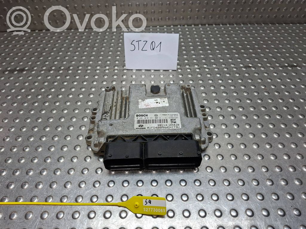 Hyundai i30 Engine control unit/module 