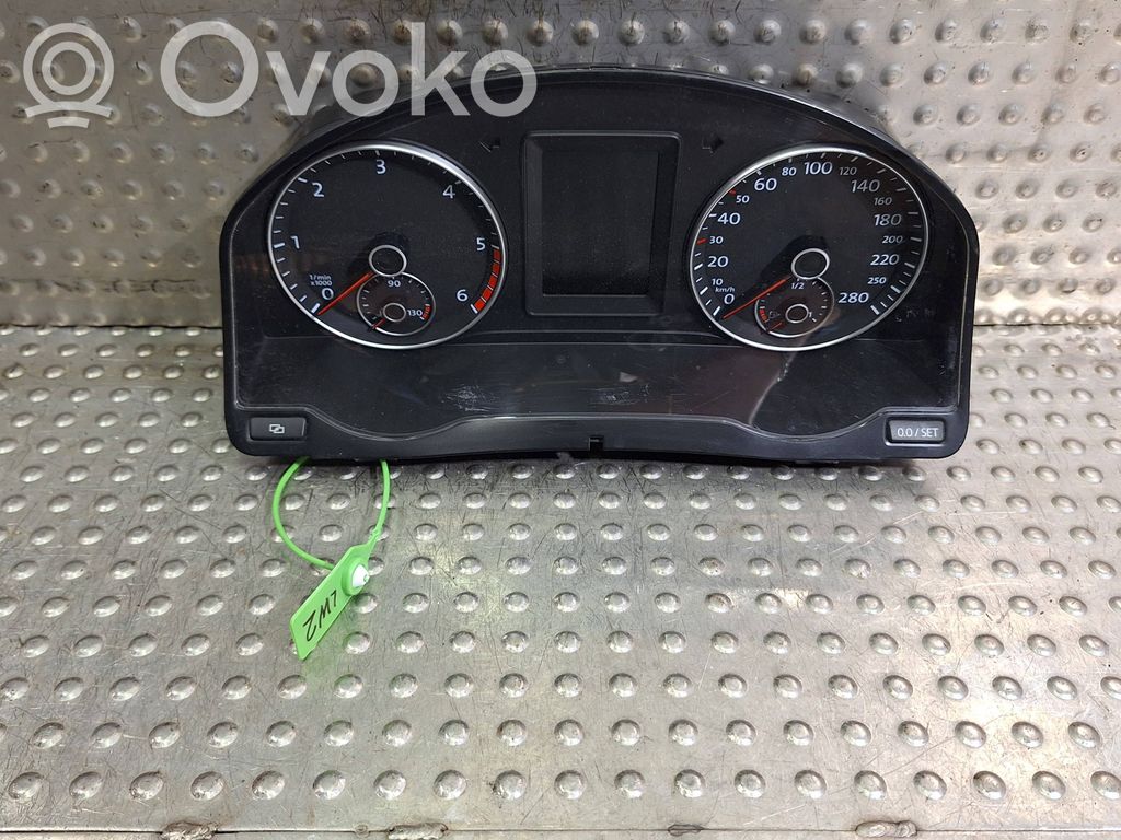 Volkswagen Scirocco Speedometer (instrument cluster) 