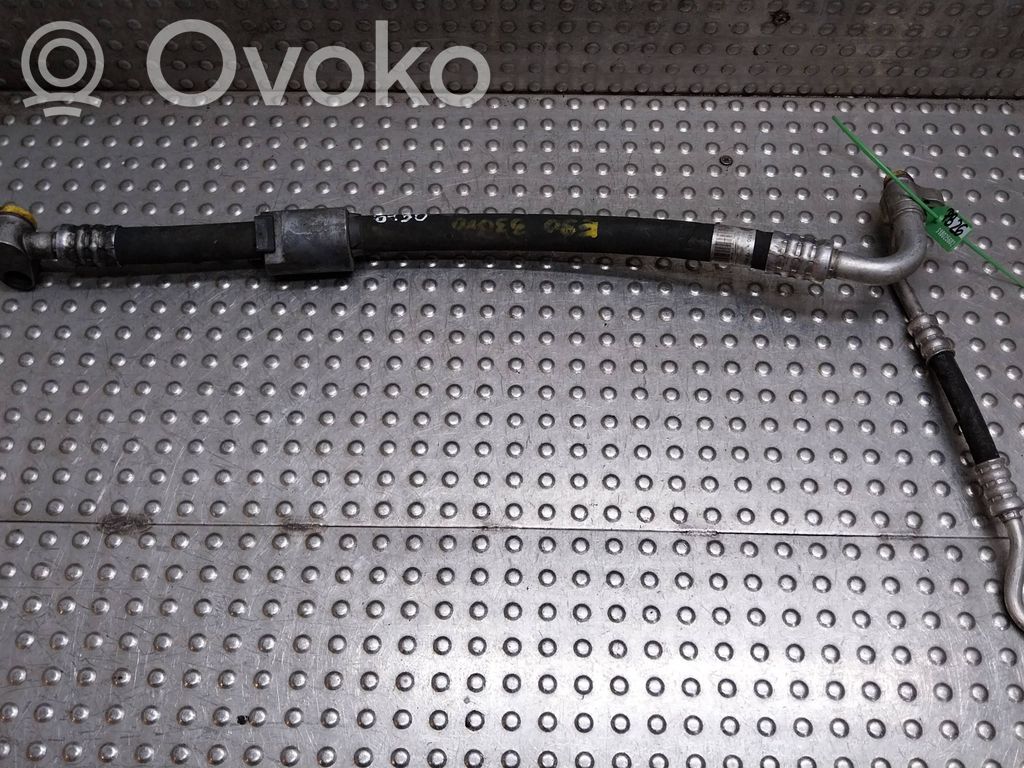 Ilmastointilaitteen putki (A/C)   9177035