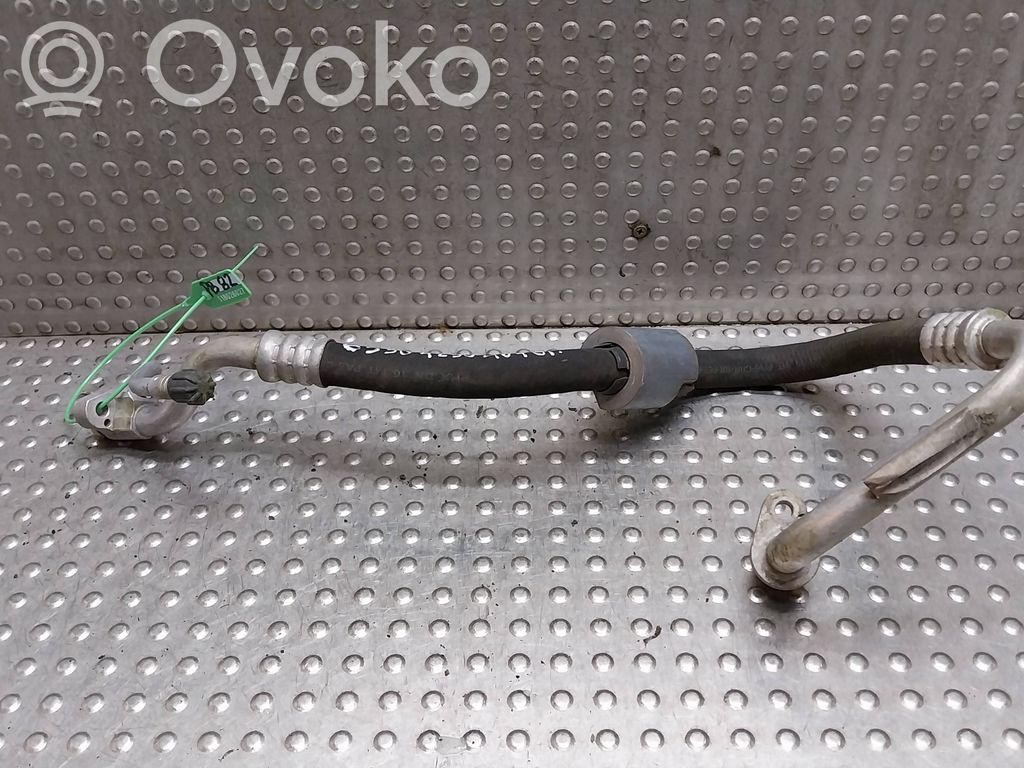 BMW X1 E84 Ilmastointilaitteen putki (A/C) 