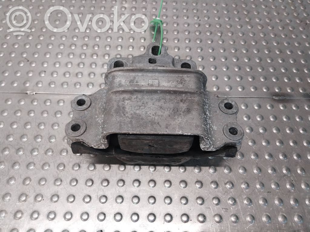 Audi Q3 8U Gearbox mounting bracket 