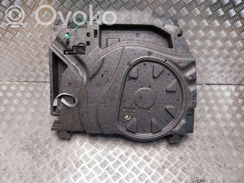 Audi TT TTS Mk2 Other trunk/boot trim element 