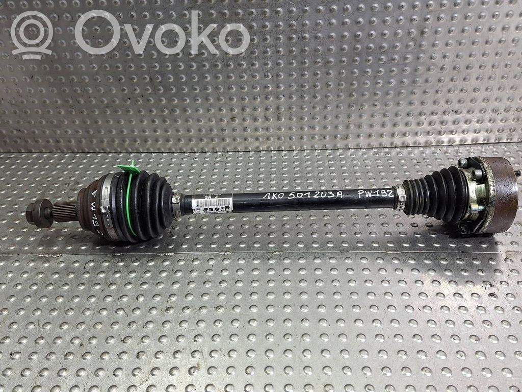 Audi A3 S3 8P Półoś tylna 