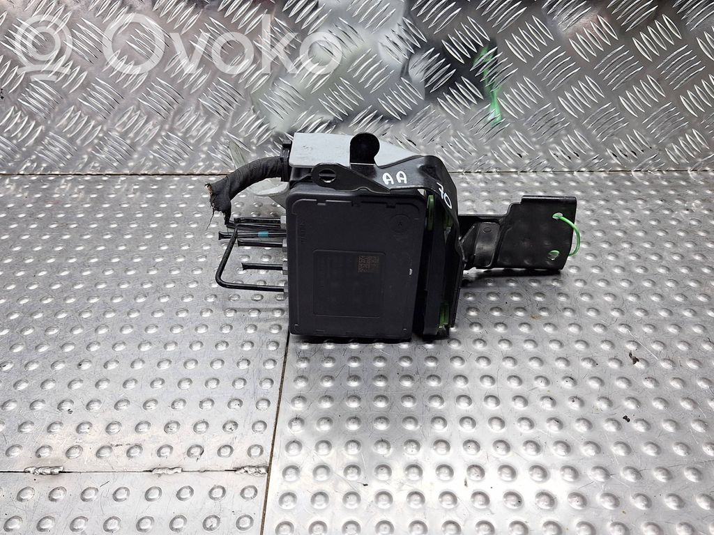 Volkswagen Golf VIII Bomba de ABS 