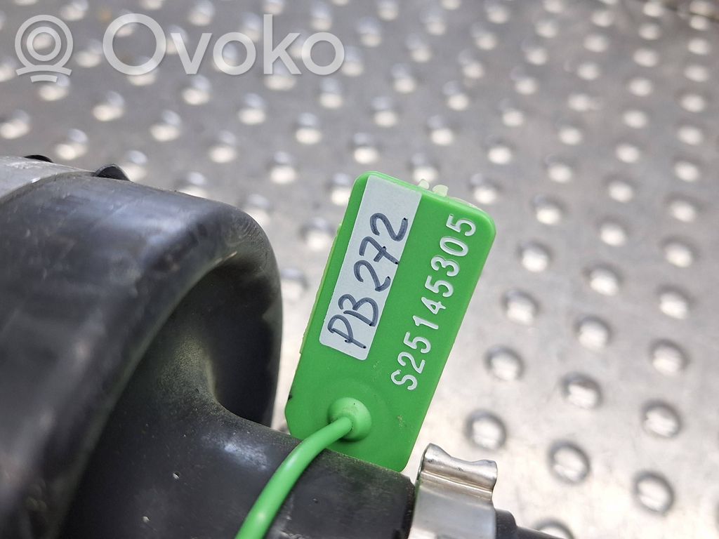 Takavetoakseli   S25145311,7523963