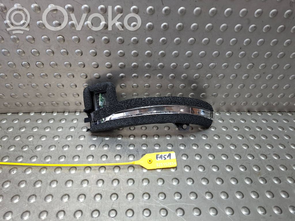 Chrysler Pacifica Mirror indicator light 