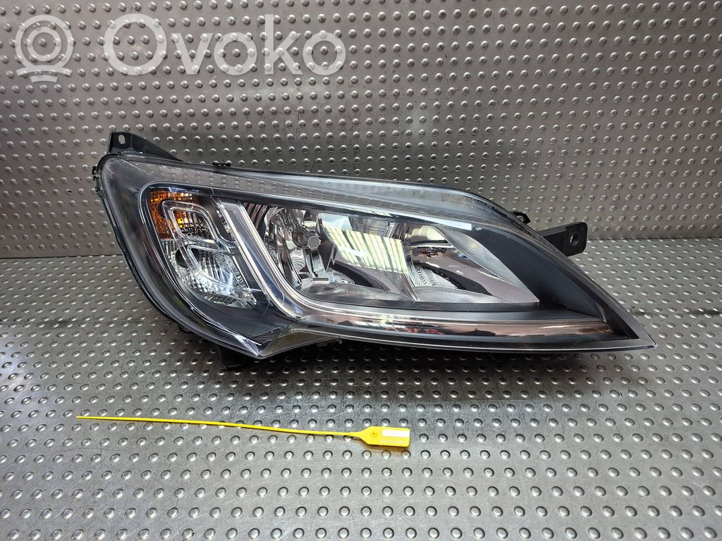 Toyota ProAce Max Scheinwerfer 