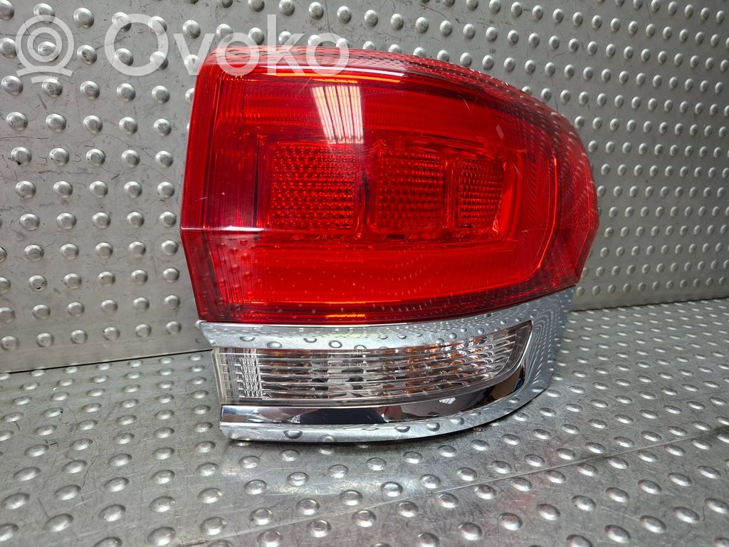 Jeep Grand Cherokee Lampă spate în caroserie 