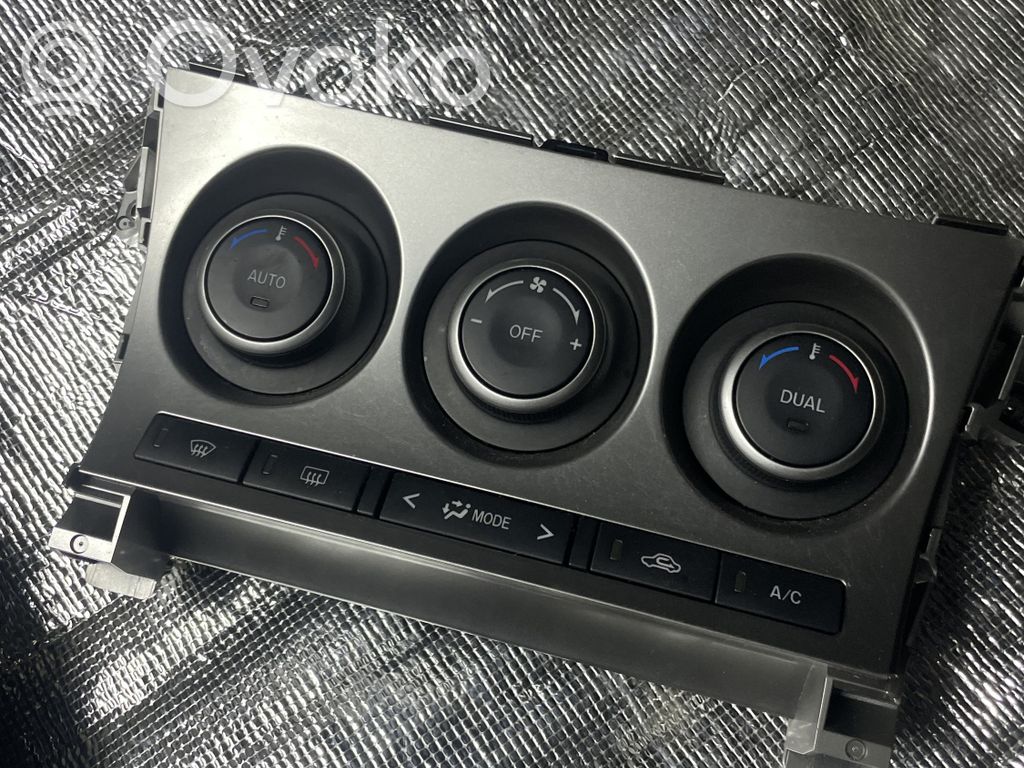 Mazda 3 II Air conditioning (A/C) switch 