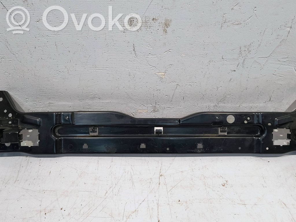 Volvo XC40 Belka zderzaka przedniego 