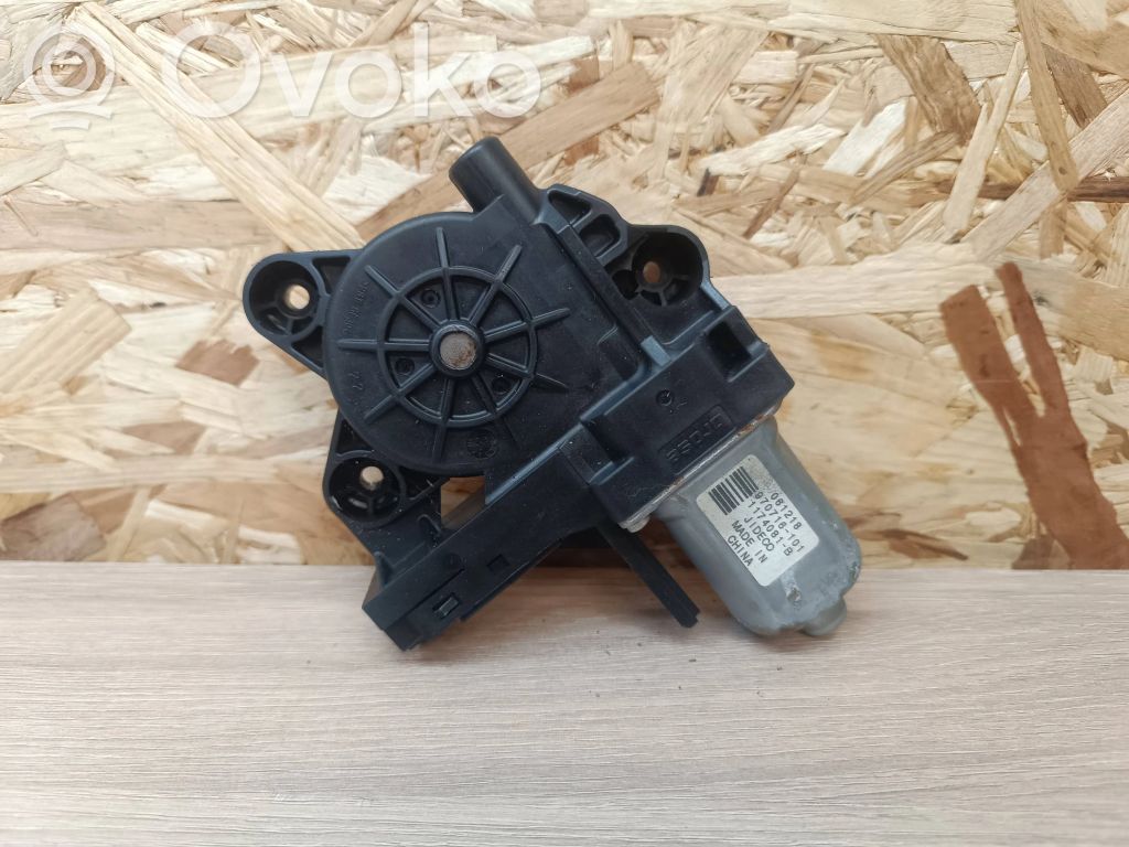 Volvo S80 Rear door window regulator motor 