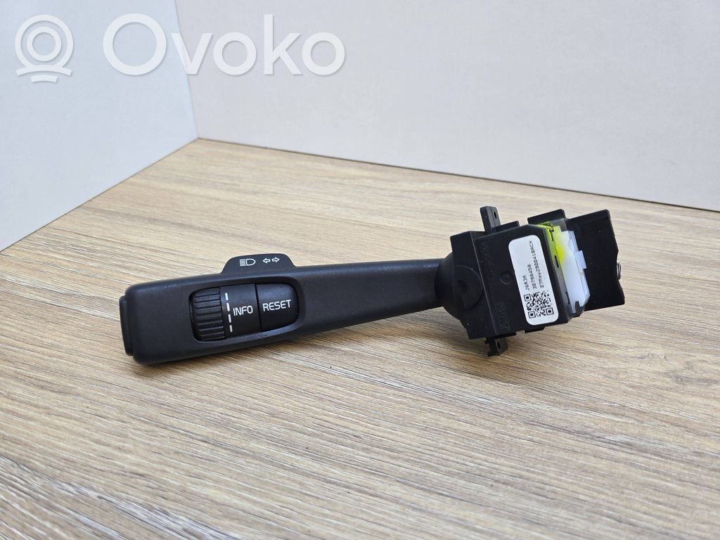 Volvo V70 Palanca de intermitentes 