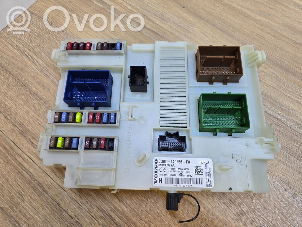 Volvo S80 Fuse module 