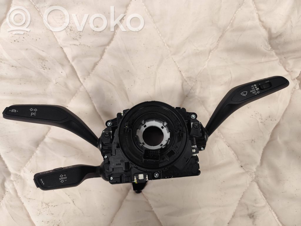 Audi Q3 F3 Boutons / interrupteurs volant 