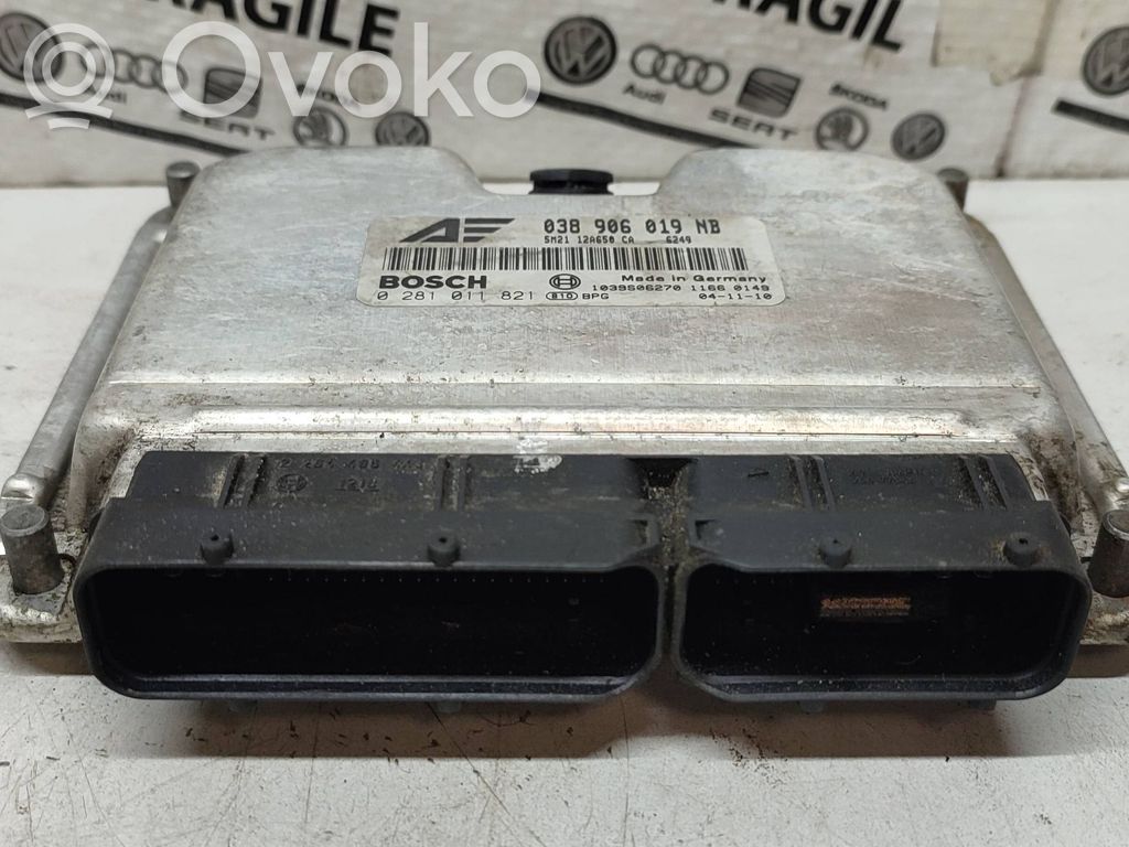 Moottorin ohjainlaite/moduuli   6M2112A650CA,1039S06270,0281011821,038906019NB