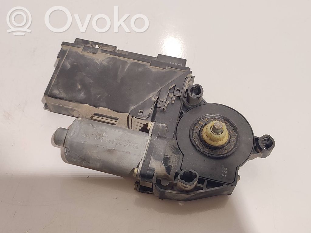 Audi A4 S4 B6 8E 8H Motor del regulador de la ventanilla de la puerta delantera 