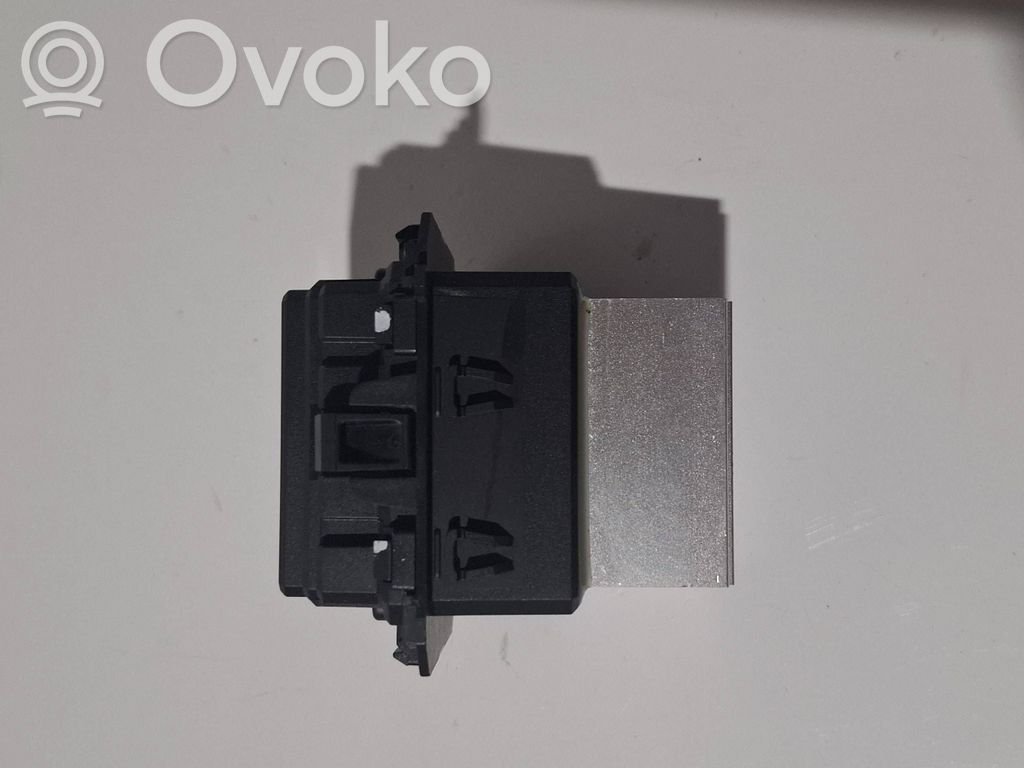 Rezystor / Opornik dmuchawy nawiewu   95517552,235617420E14,4407501,GR88550