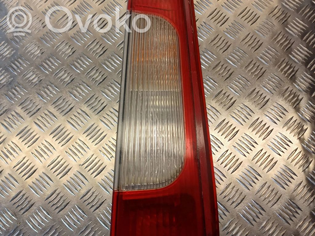 Ford Focus C-MAX Lampă spate în caroserie 
