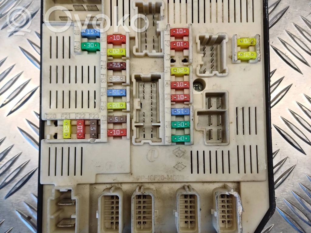 Módulo de fusible   284B68372R,519339501,9636183375
