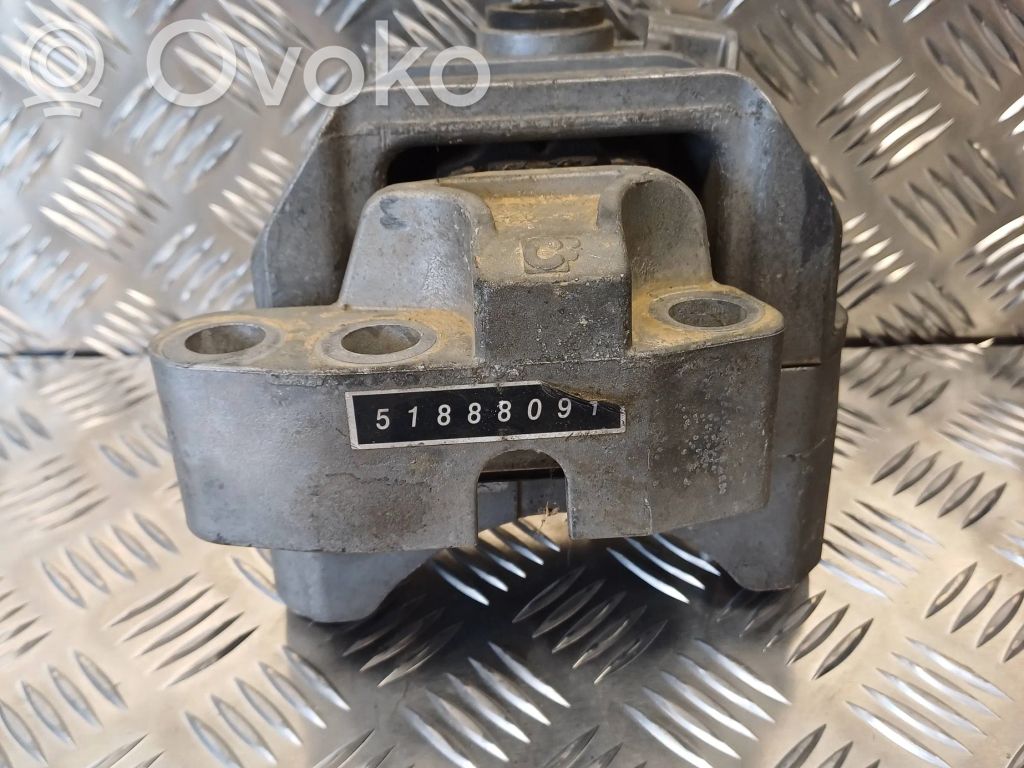 Alfa Romeo Giulietta Engine mount bracket 