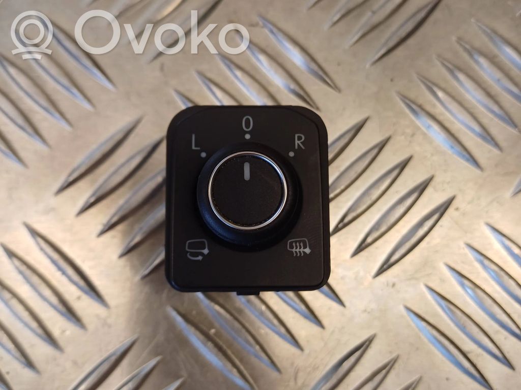 Volkswagen T-Cross Electric window control switch 
