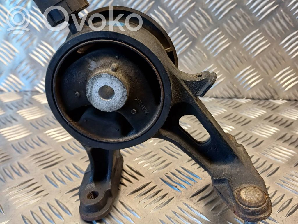 Toyota Avensis T270 Engine mount bracket 